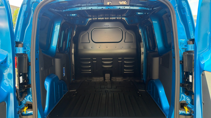 Ford Transit Courier Diesel 1.5 EcoBlue Limited Van - Image 12